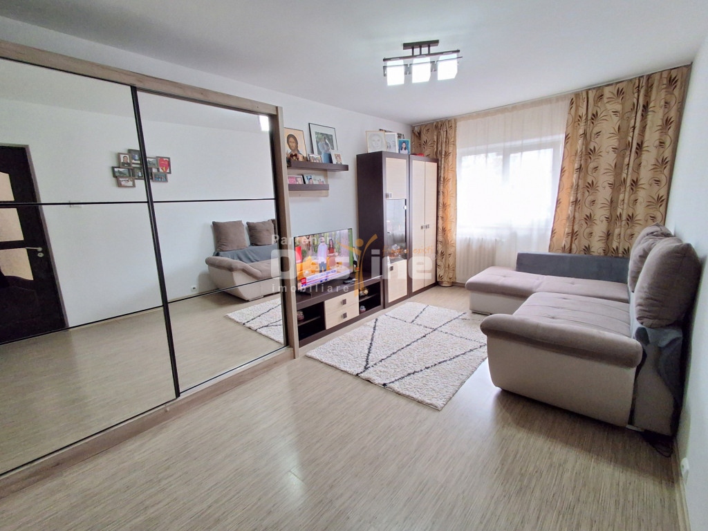 DACIA , Apartament 2 camere, DECOMANDAT, 98.900 EURO