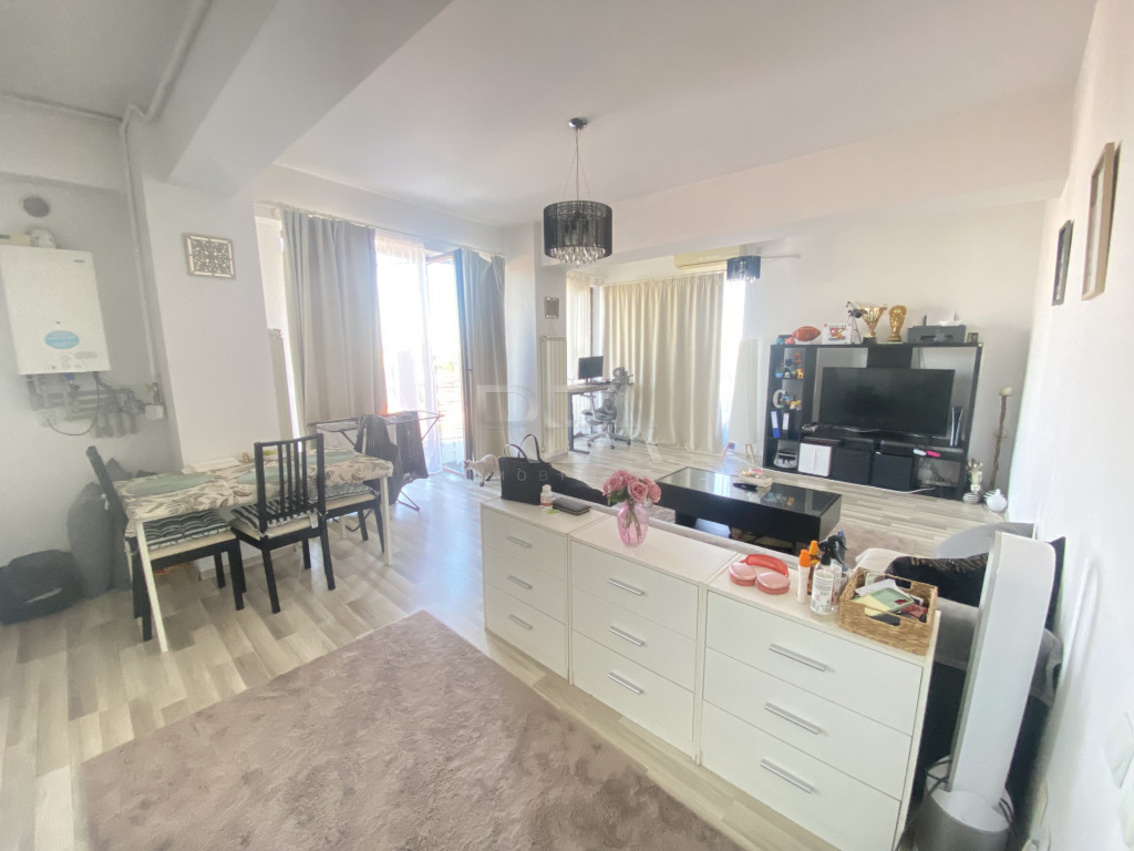 2 Camere--91,5 mp- South City Residence-Bloc 2012-Calea Fere