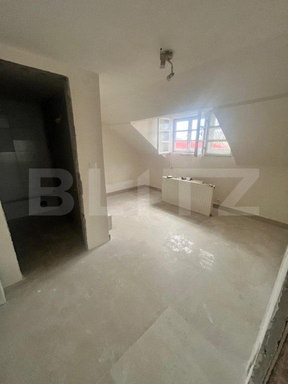 Apartament la mansarda, 1 camera, 25 mp - Piata Morii