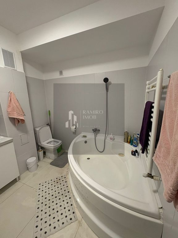 2 camere open space/centrala proprie 7 min metrou Aparato...