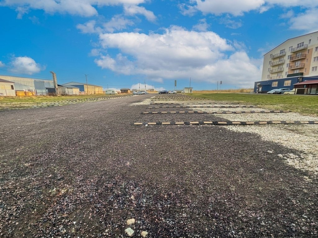 Teren De Inchiriat pentru Rent A Car Otopeni mp
