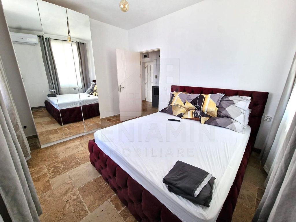 2 decomandat - centrala proprie - mobilat - utilat - Engl...