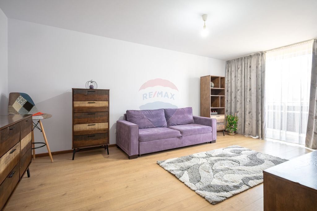 Apartament cu 2 camere la Urban Coresi, două balcoane, p...