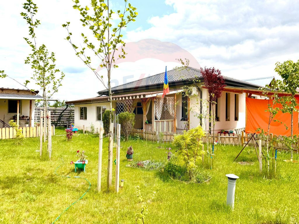 DE VANZARE Casa 3 camere/ teren 550 mp Cosoba / Giurgiu