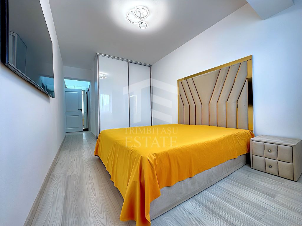3 camere decomandat bucatarie inchisa 79mp Grand Arena pa...