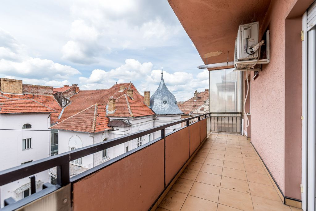 Apartament ultrafinisat la cheie cu 2 camere decomandat P...