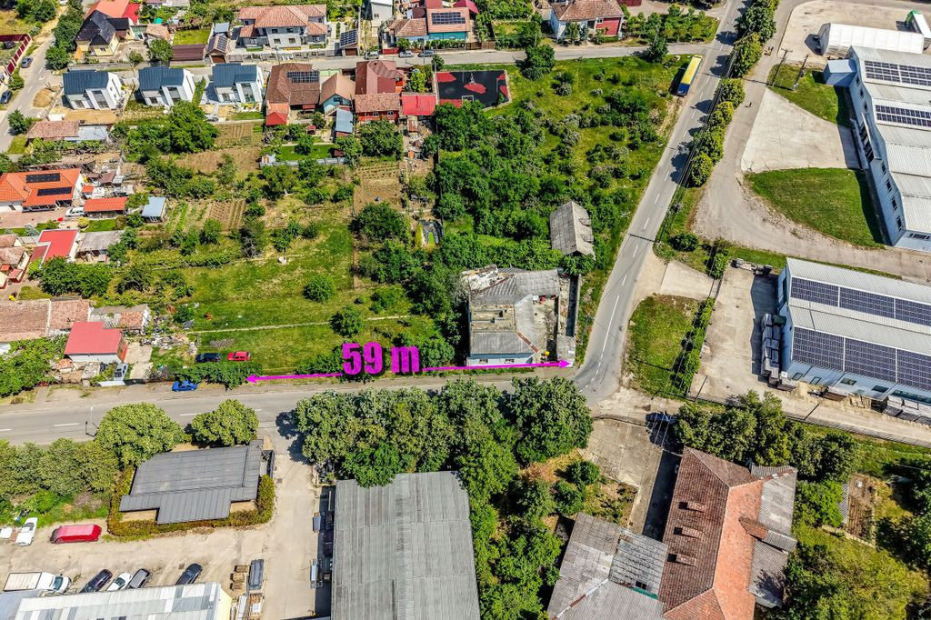 Teren de 1261 mp pe colt, in Aradul Nou, cu front de 60 m...