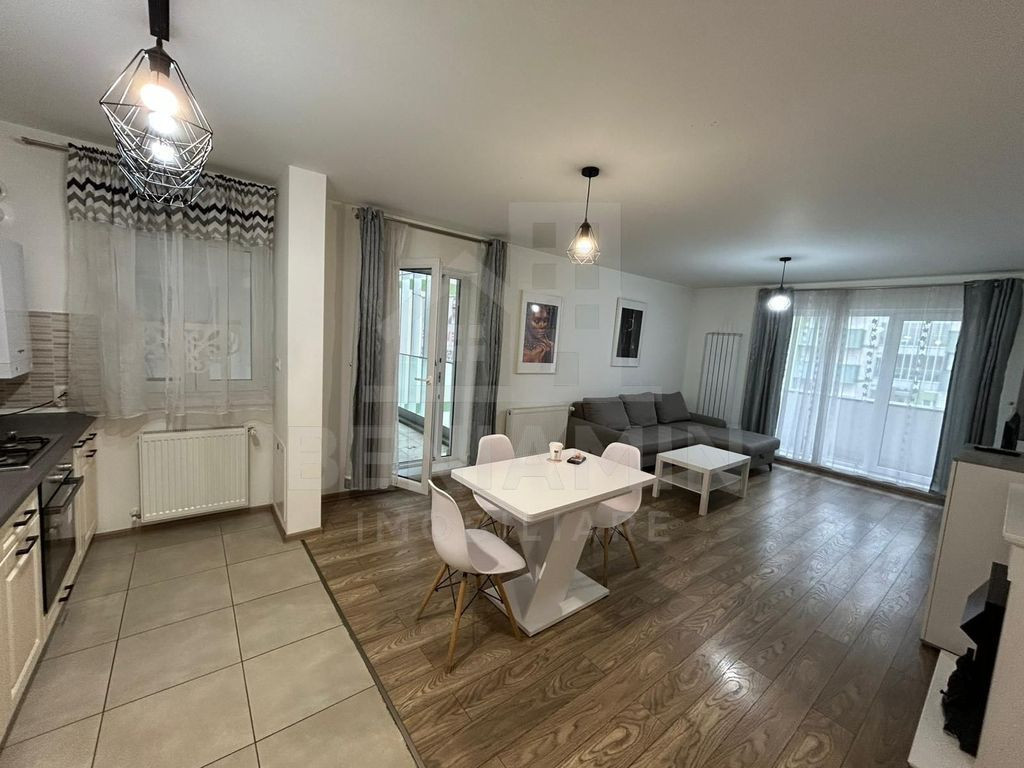 Apartament 2 camere in Top City Coresi 56mp si loc parcar...