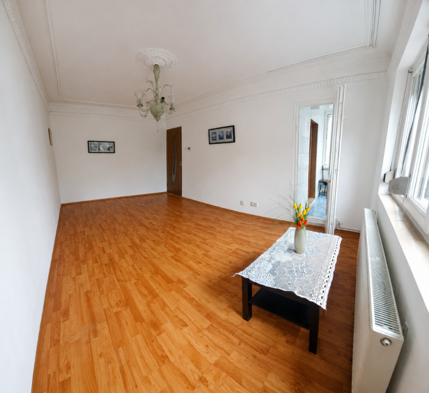 De vanzare apartament cu 3 camere, micro 38, et. 3, 63.00...