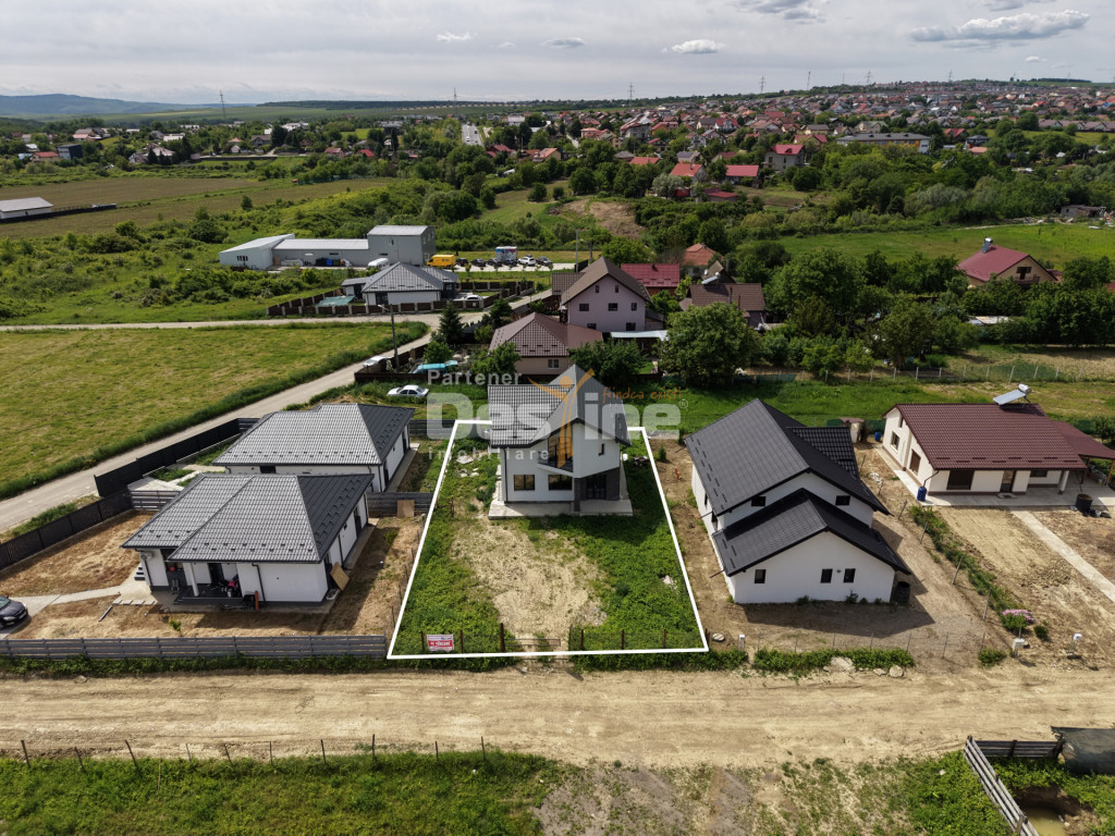 COMISION 0% Casă individuală 3 camere 2 bai 500mp teren Lu