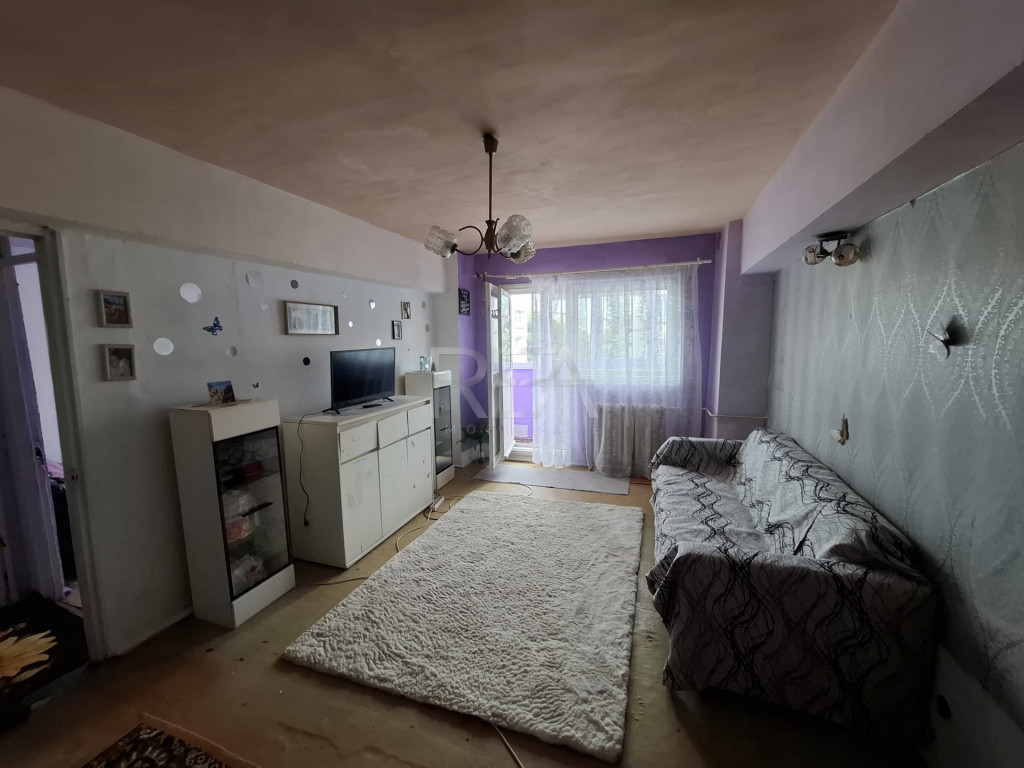2 camere, 3/10, 56 mp, bloc 1981, anvelopat-Pacii