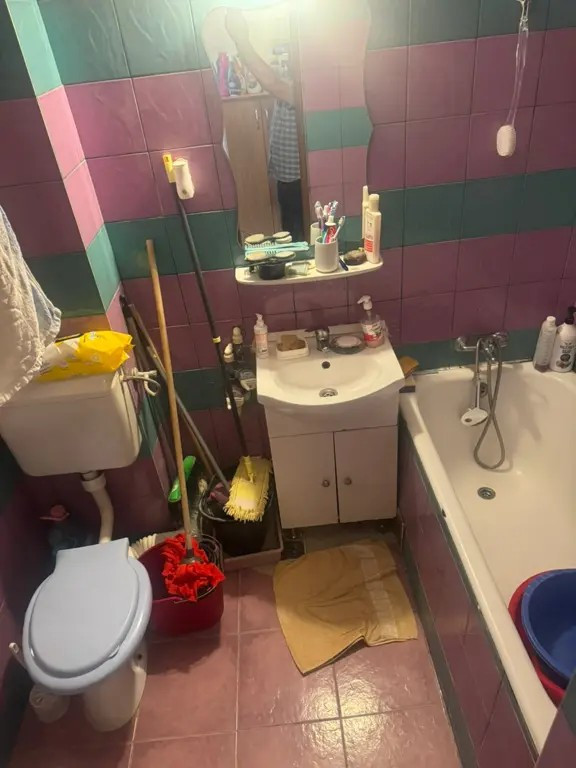 Vând apartament 2 camere Drumul Taberei
