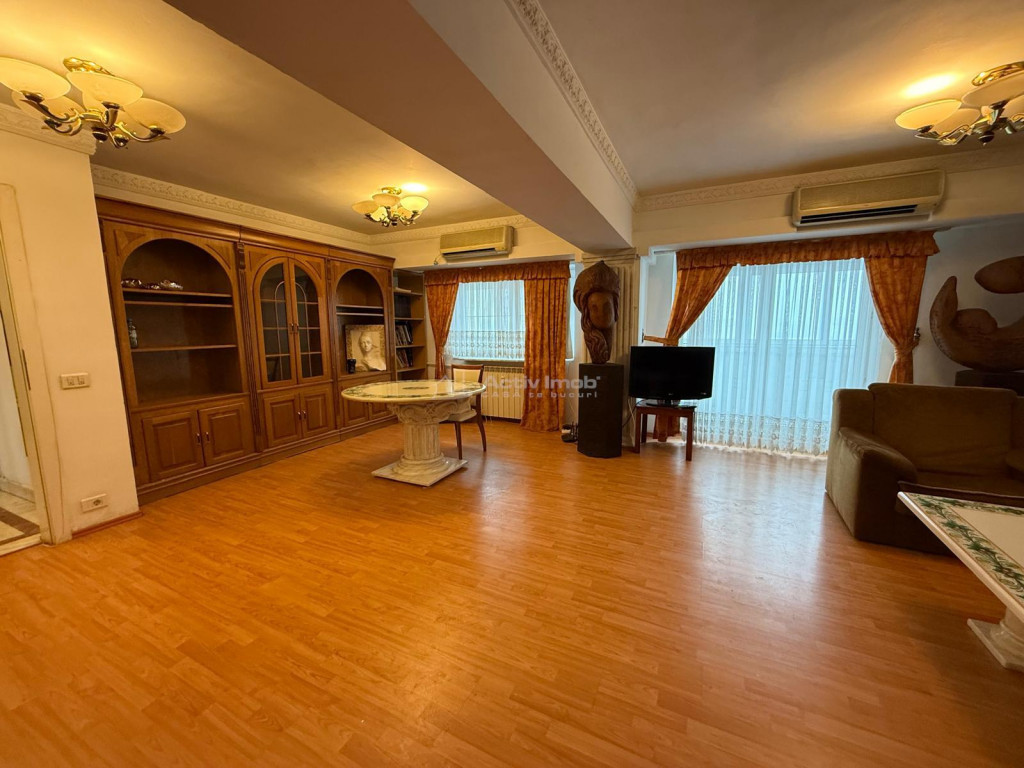 #206;nchiriere Apartament 3 camere Unirii Pia#539;a Alb#259;