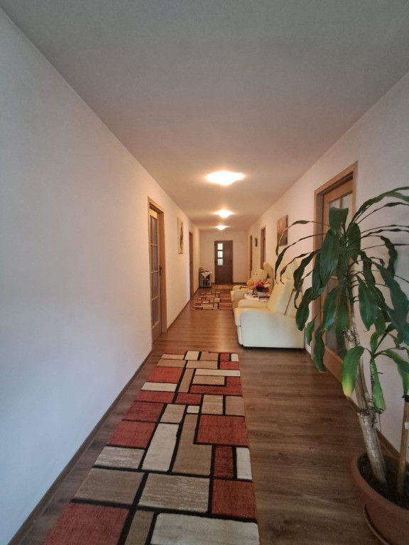 Casa compusa din 2 apartamente distincte, Tomesti