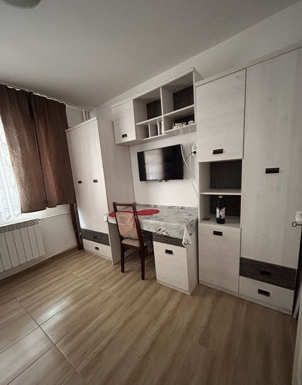 250 euro!!!!Garsoniera moderna! Zona Nicolina-Podu Ros