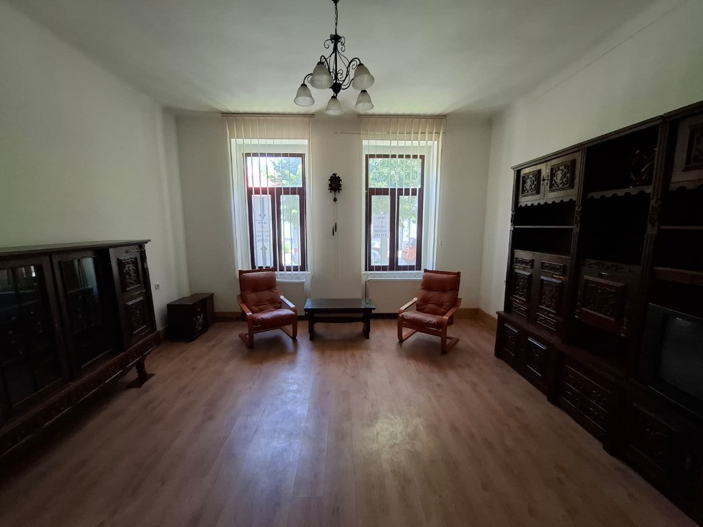 Inchiriez apartament 2 camere pretabil pentru birou ID:RH-45054-proper