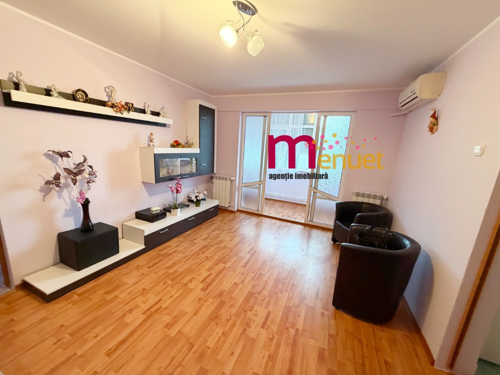 Apartament 3 camere,str.Eternitatii