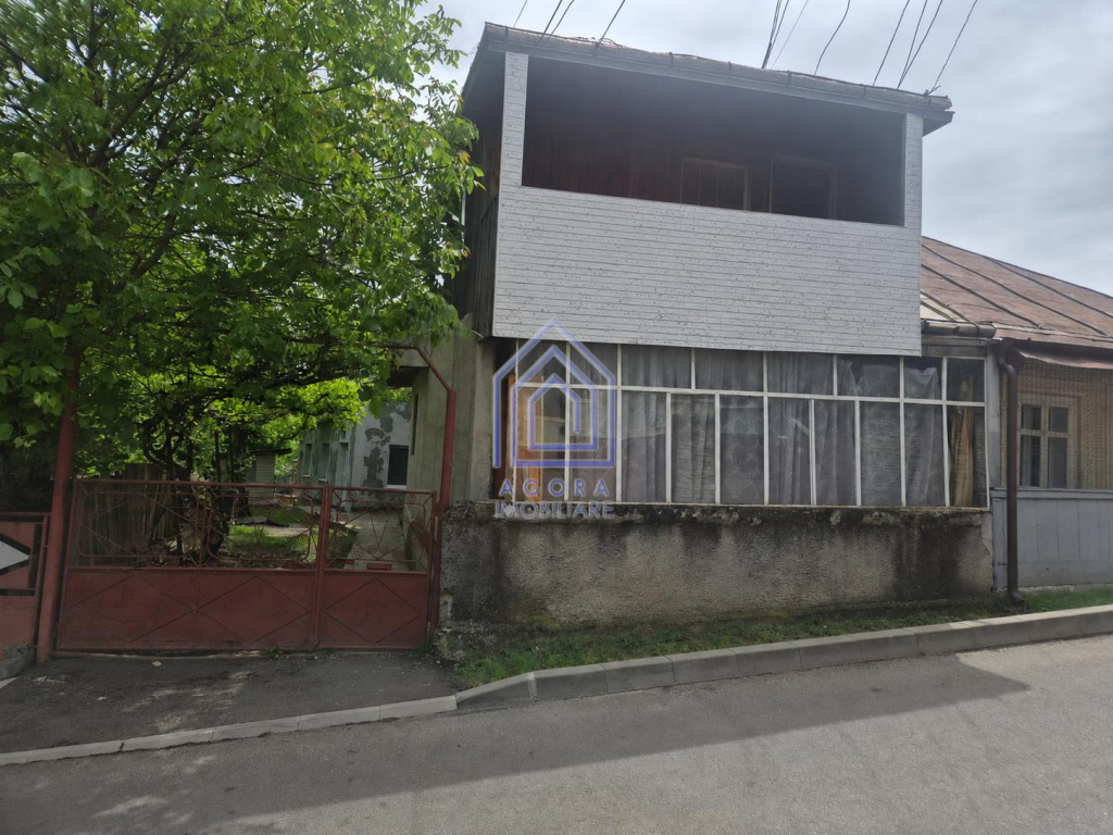 Casa duplex zona centrala cu 150 mp teren