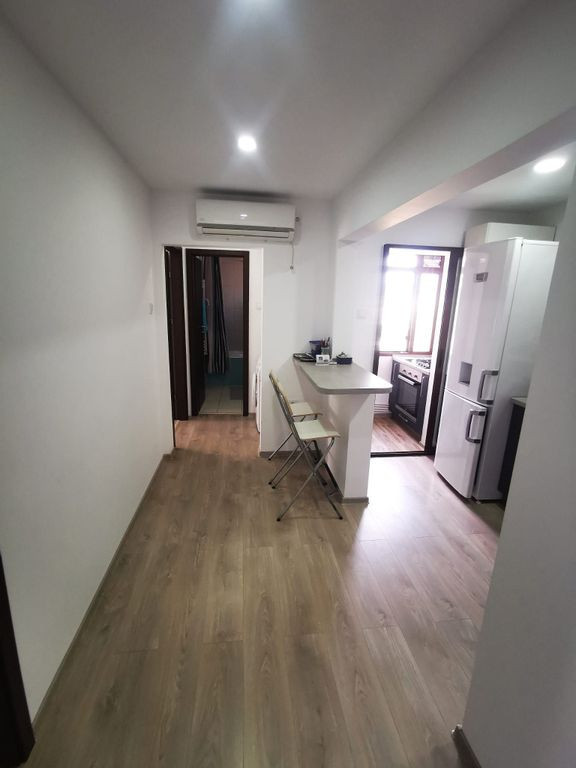De vanzare apartament cu 3 camere, 91 mp - T-uri, str. Te...