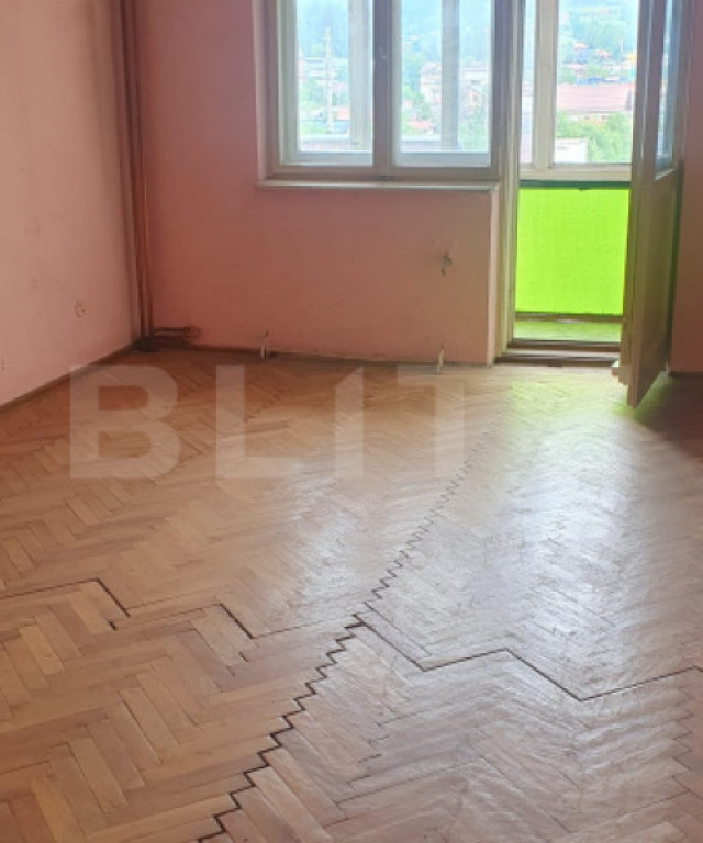 Se vinde apartament cu 2 camere decomandat in Vatra Dornei