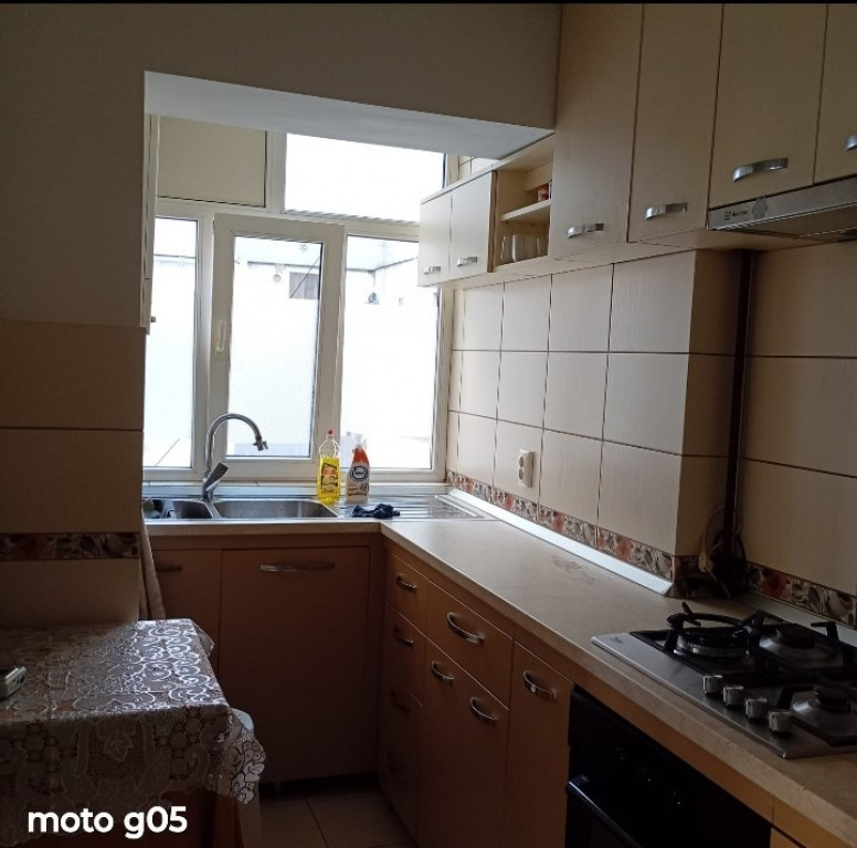 Apartament Cu 3 Camere Decomandate Zona Albina