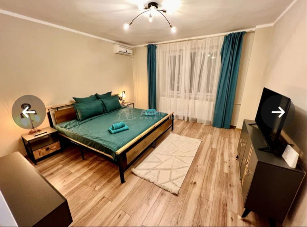 Vand Studio in Piata Ovidiu