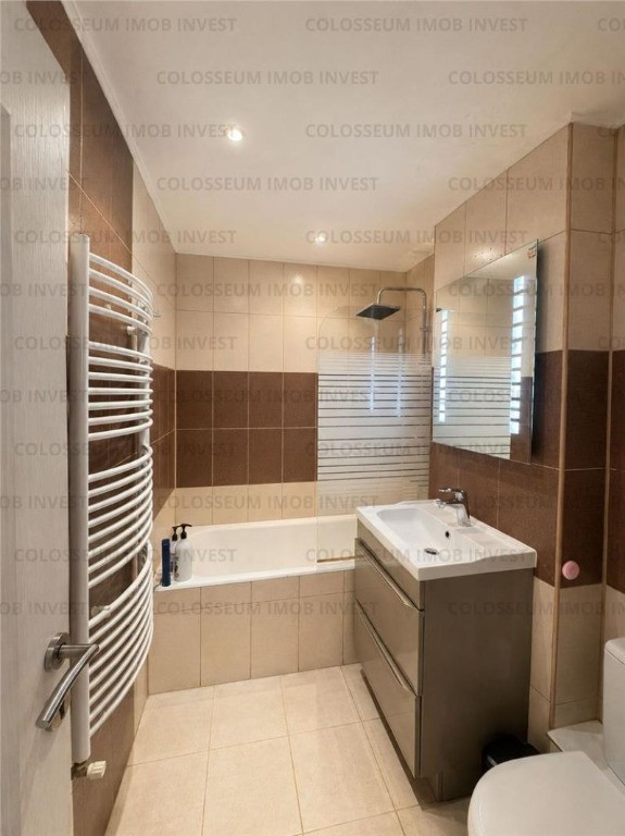 Apartament 3 camere | 2 bai | parcare | beci-Racadau-Astra