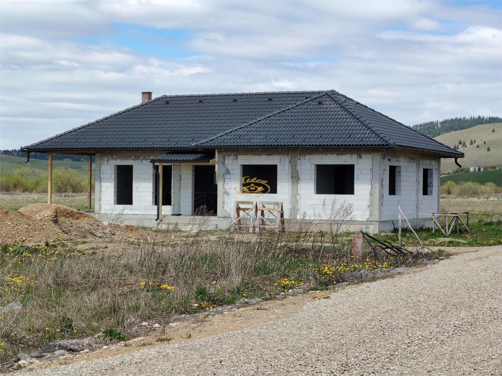 Casa familiala la rosu (Lazarea, jud. Harghita)