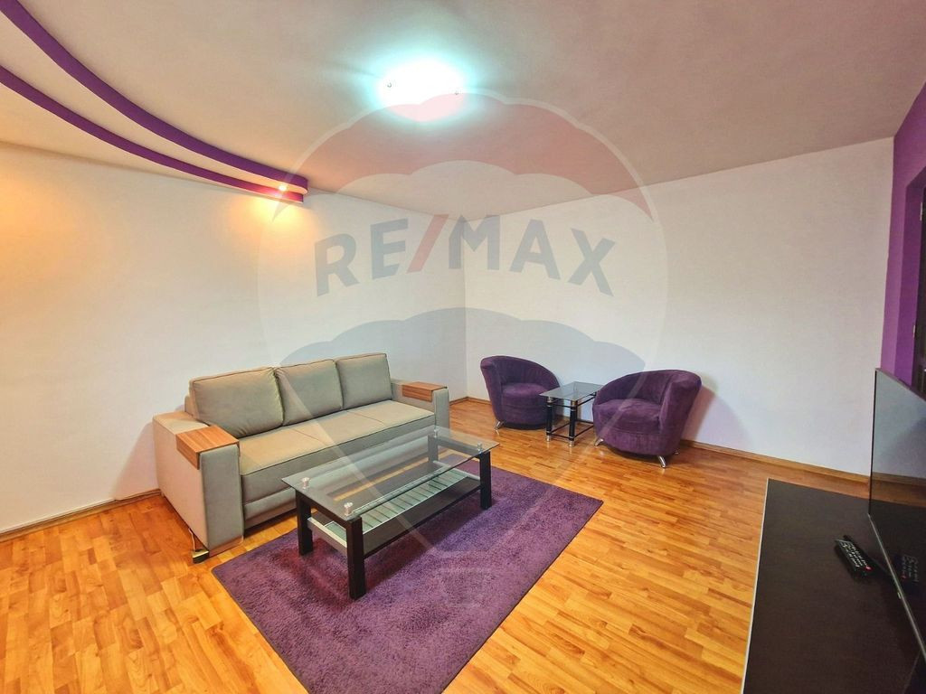 Apartament cu 4 camere de închiriat în zona 13 Septembr...