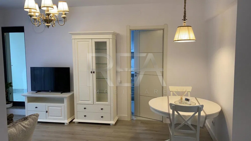 4 camere Renovat ,Centrală,95mp,2 bai, loc Parcare-Nerva Tr