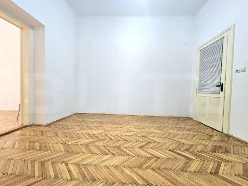 Apartament 3 camere, 120 mp, zona Semicentral