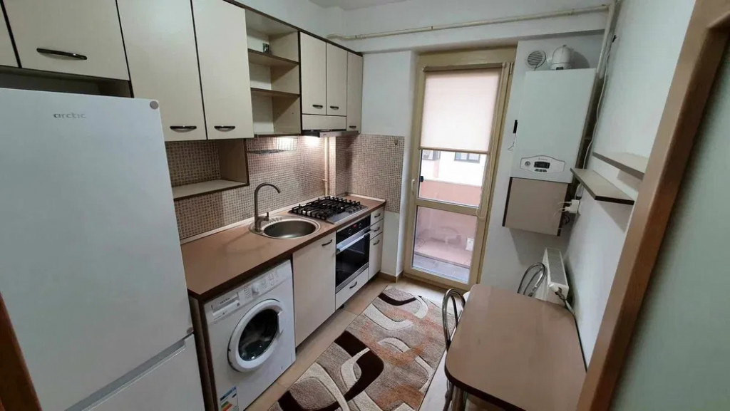 300 euro! Bloc nou!Apartament 1 camera, parcare!!!