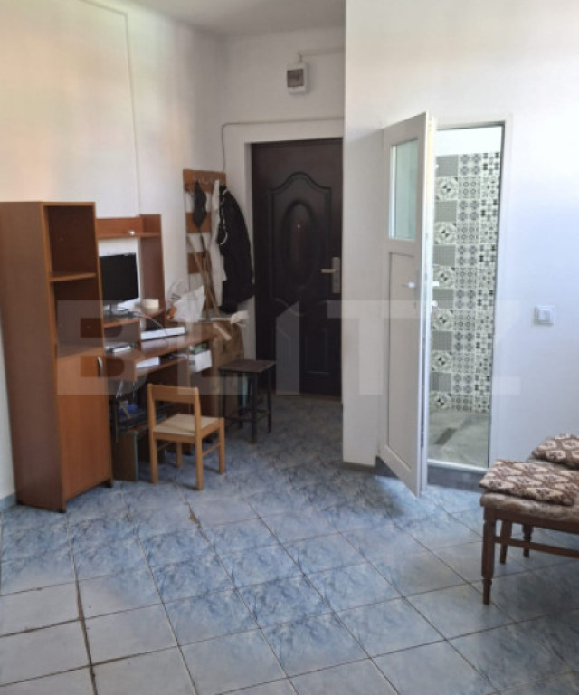 Spatiu comercial de vanzare, 24 mp - Tractorul