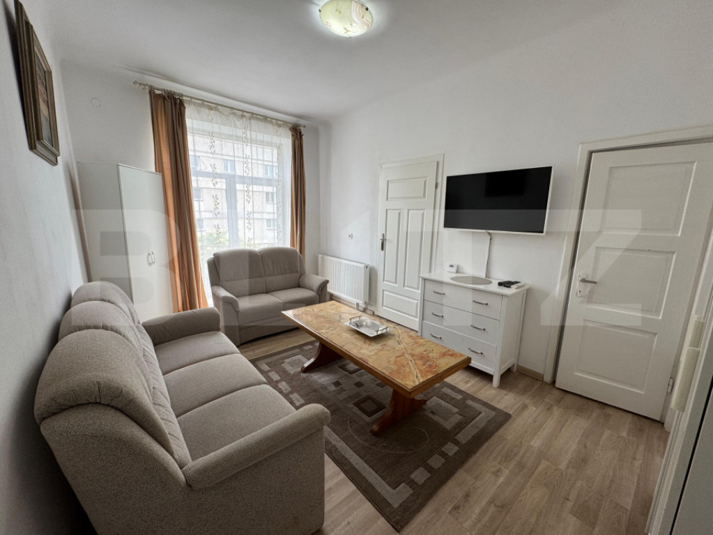 Apartament de 3 camere, decomandat, zona1 Mai, Ciuperca