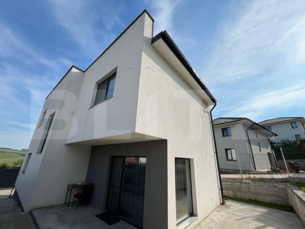 Duplex, ansamblu premium, 150 mp, Dezmir