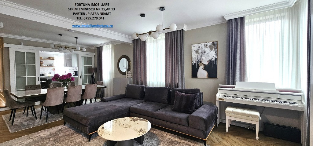 Casa Higt-Tech cu design futurist, Piatra Neamt