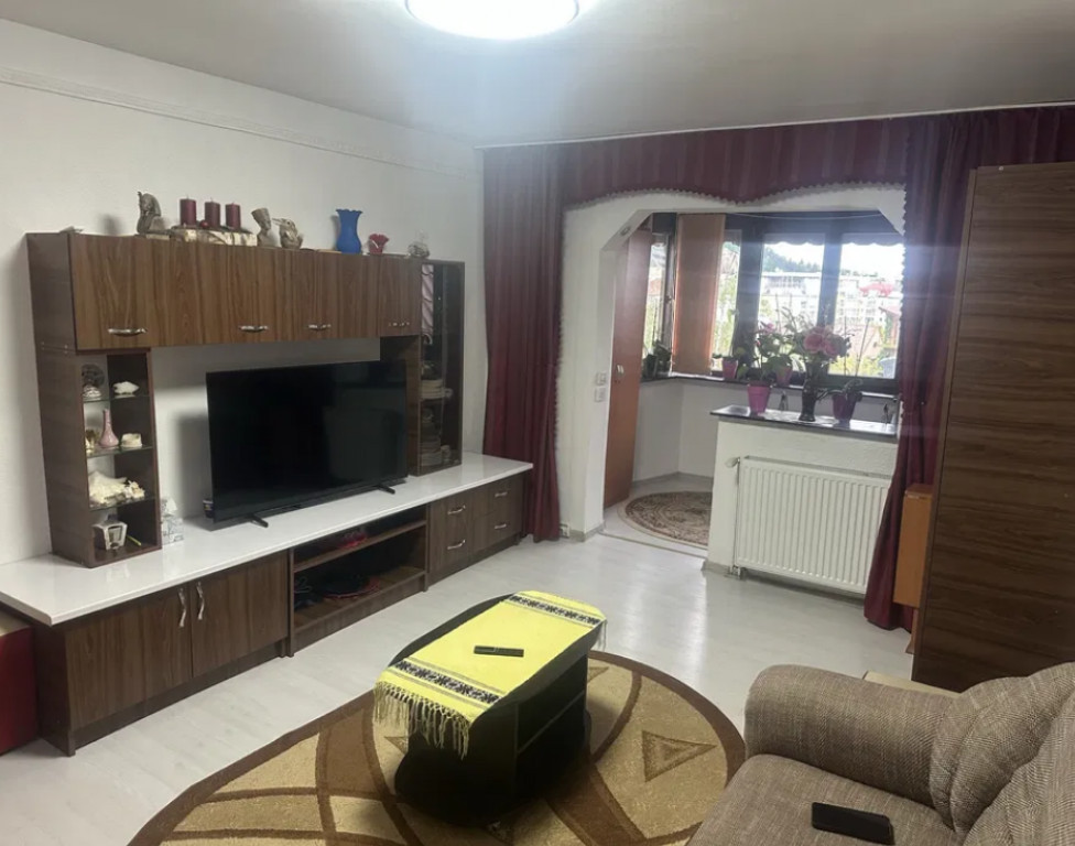 Apartament 2 camere, decomandat - zona Racadau