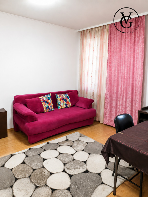 Apartament 2 camere - zona Tomis III - centrala proprie
