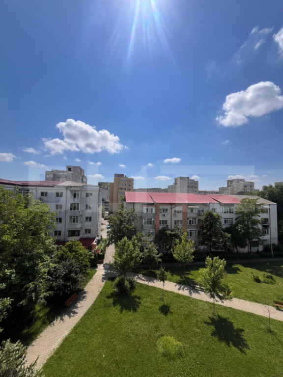 Apartament 2 camere decomandat, 43 mp, zona Alexandru cel Bu