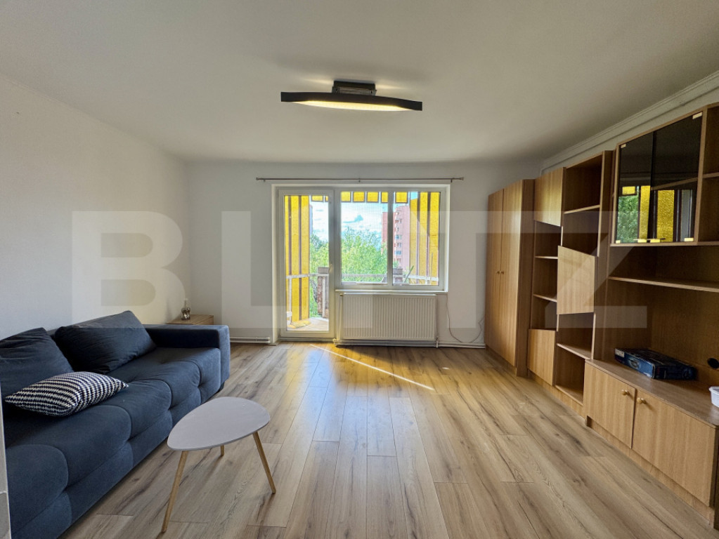 Vand apartament cu o camera de 35mp, Dambu