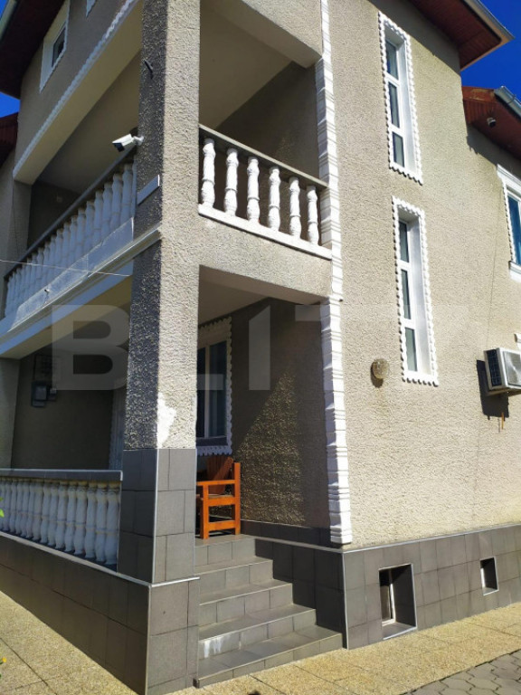 Casă individuală, 223 mp utili, teren 800 mp, zona Cetate