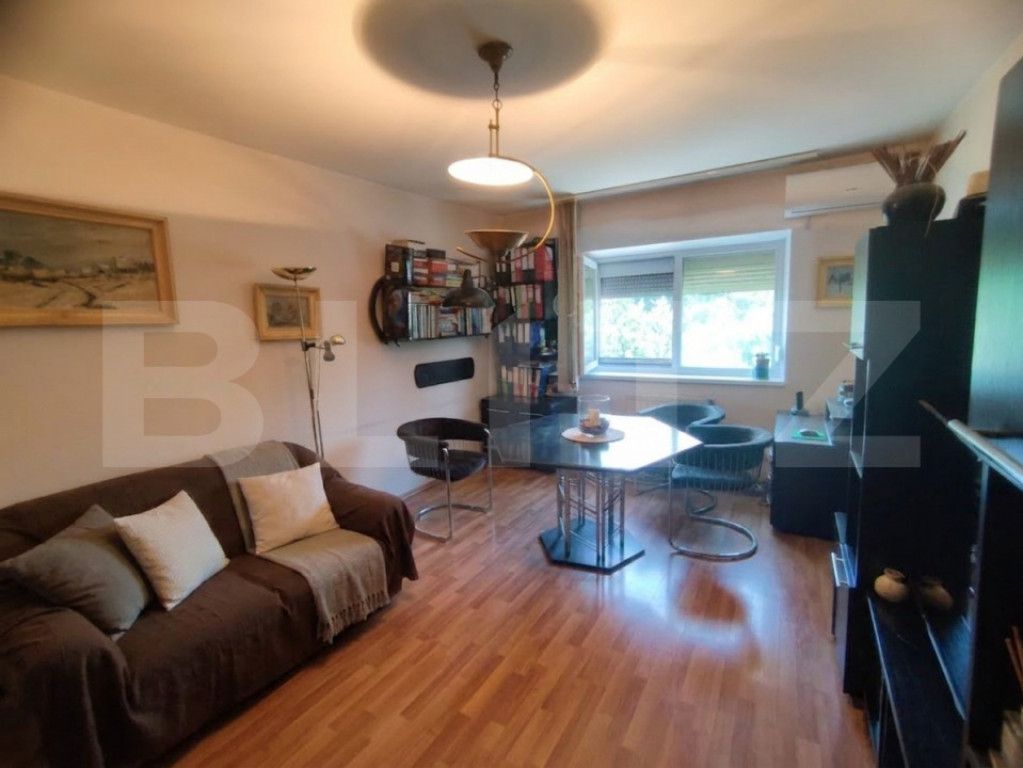 Apartament 3 camere decomandat, 65 mp + 12mp balcon, zona To