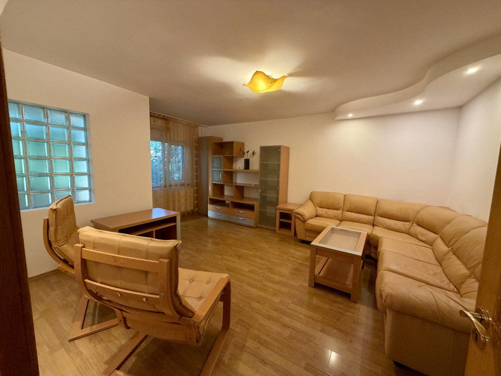 Apartament 3 camere decomandat Lujerului la 5 min de Metrou,