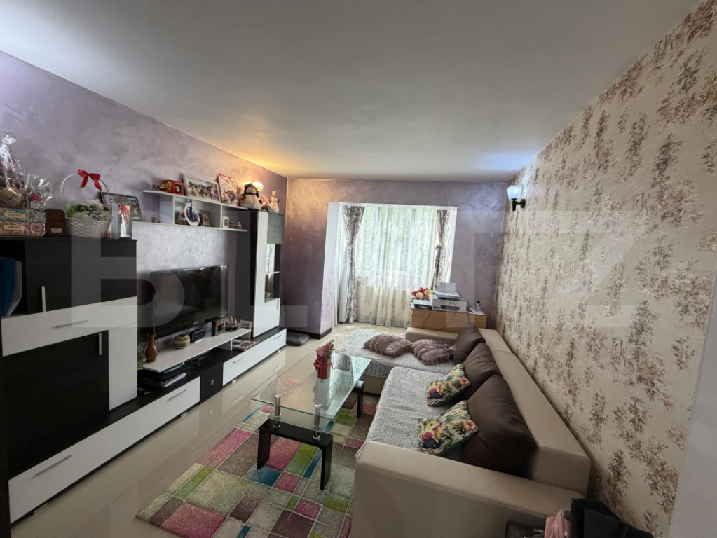 Apartament 2 camere decomandat , 60 mp , zona Plopilor