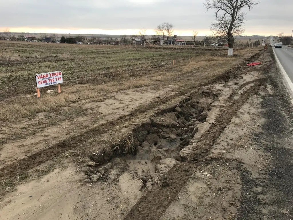 PROPRIETAR Vând / închiriez teren DN39 Constanța - Cumpăna 550mp