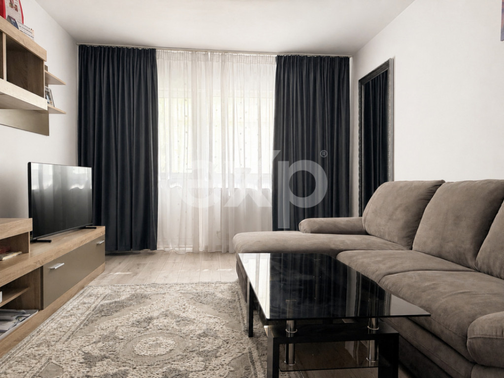 Apartament cu 3 camere de închiriat, etaj 1, strada Orizont