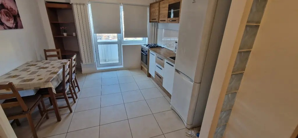 Apartament 2 camere de inchiriat zona rosu-chiajna