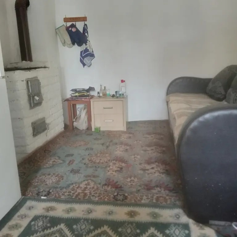 De vânzare o căsuță la munte în jud. Hunedoara