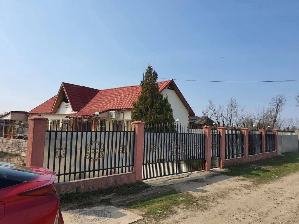 Casă modernă, P+1,complet mobilată, în complex privat...