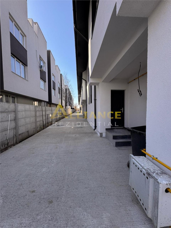Vila P 1 ~ 4 camere -2 bai { Popesti - Leordeni }
